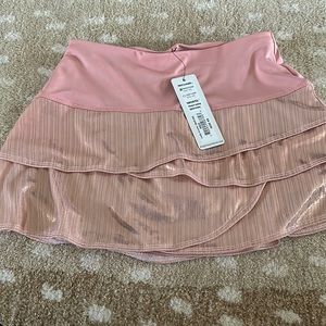 Lucky in Love Metallic Scallop Skirt. Size XS. NWT.